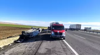 Nusaybin'de devrilen otomobildeki 2 kişi yaralandı