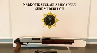 Samsun'da ruhsatsız silah ve tüfek ele geçirildi