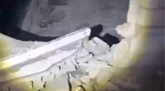 Şırnak'ta Kar Yağışı Sırasında Apartmanın Son Katına Yıldırım Düştü