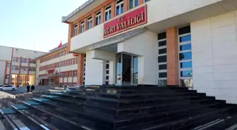 Ağrı Valiliği sürücüleri buzlanmaya karşı uyardı