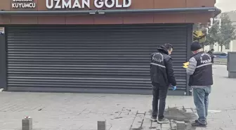 Balıkesir'de iş yeri kurşunlandı