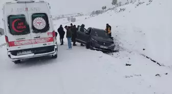 Bingöl'de kara saplanan SUV tipi aracın sürücüsü yaralandı