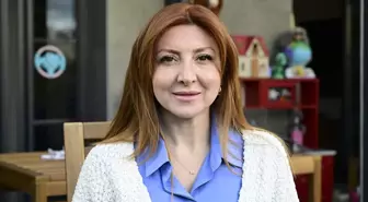 DEVLET KORUMASINDAN AİLE ŞEFKATİNE - Doğum gününde 'anne olmayı' dilediği saatte doğan bebeğe koruyucu anne oldu