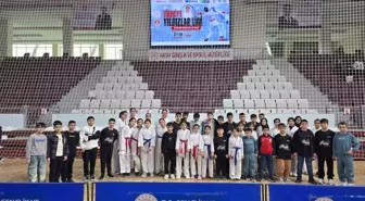 Elazığlı sporcular 45 madalya turnuvaya damga vurdu