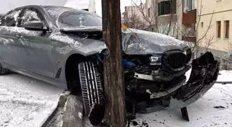 Faciayı ağaç önledi: O anlar güvenlik kameraları yansıdı