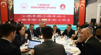 İl Aile ve Sosyal Politikalar Müdürü Bayrak, 'İl Müdürleri Değerlendirme Toplantısı'na katıldı