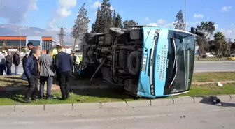 Kahramanmaraş'ta 3 aracın karıştığı kaza; 17 yaralı