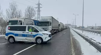 Kar nedeniyle D-100 kara yolunun Çankırı bölümünde araçların geçişine izin verilmiyor