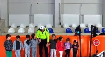 Kütahya İl Emniyeti'nden Simav'da trafik eğitimi ve bilgilendirme faaliyetleri