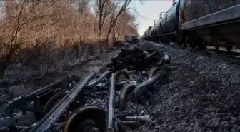 Meksika'da yolcu treninin raydan çıkması sonucu 13 kişi öldü, 98 kişi yaralandı