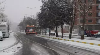 Midyat'ta kar yağışı etkili oldu