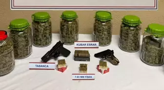 Sakarya'da yaklaşık 11 kilogram esrarın ele geçirildiği operasyonda yakalanan zanlılardan 2'si tutuklandı