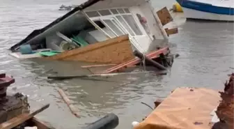 Sinop'ta şiddetli fırtına, balıkçı barınağına zarar verdi