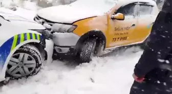 Şırnak'ta yoğun kar ve buzlanma zincirleme kazaya neden oldu
