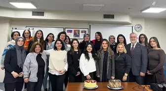 UND'nin kadın tır sürücü adayları mezun oldu