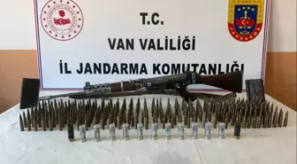 Van'da silah ve mühimmat ele geçirildi