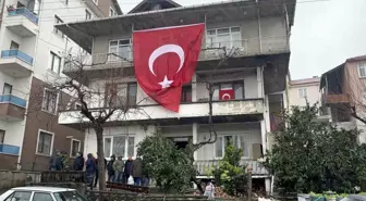 Yalova'da şehit olan polis memurunun Düzce'deki baba ocağına acı haber ulaştı