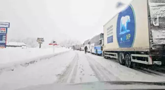 Zonguldak-Ankara yolunda trafik kilitlendi