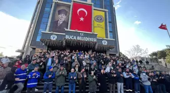 Buca'da maaşlarını alamayan işçiler eylemde