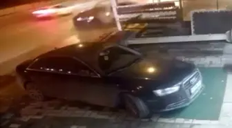 Bursa'da gece yarısı kaza anı kamerada : 1'i ağır 4 yaralı