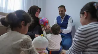 DEVLET KORUMASINDAN AİLE ŞEFKATİNE - Bebeği olmayan çiftin koruyucu aileliği üç çocuğun hayatını değiştirdi