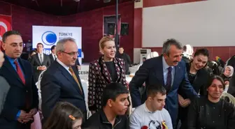 Edirne'de özel çocuklar yeni yılı kutladı