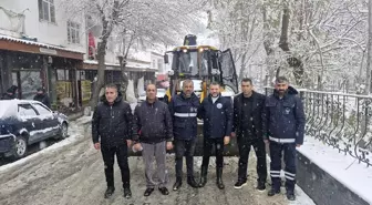 Eğil Belediye Başkanı Seydaoğlu karla mücadele çalışmalarını inceledi
