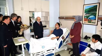 Emniyet Genel Müdürü Demirtaş, Yalova'daki çatışmada yaralanan polisi ziyaret etti