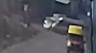 Gaziantep'te servis ile panelvan çarpıştı: Bir kişinin öldüğü feci kaza kamerada