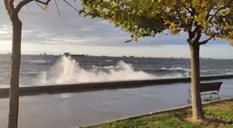 İstanbul'da bazı vapur seferleri iptal edildi
