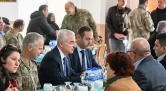 Kırklareli Valisi Turan, şehit aileleri ve gazilerle bir araya geldi