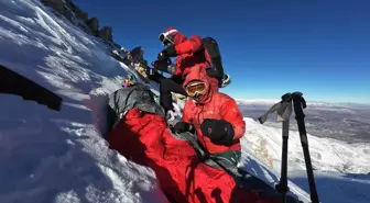 Osmaniyeli dağcılardan Berit Dağı'nda hayat kurtaran müdahale