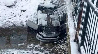 Otomobil köprüden düştü: 2 yaralı