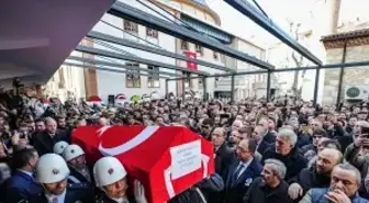 Yalova'da DEAŞ'a yönelik operasyonda şehit olan Pehlivan son yolculuğuna uğurlandı