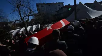 Yalova'daki DEAŞ operasyonunda şehit olan polis memuru Turgut Külünk'ün cenazesi, memleketi Düzce'de defnedildi