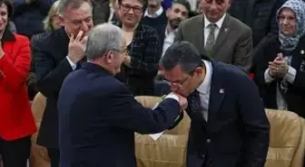 Yılmaz Büyükerşen siyaseti bıraktı