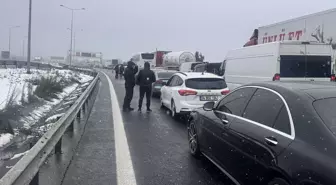 Anadolu Otoyolu Ankara istikameti makaslayan tır nedeniyle ulaşıma kapatıldı
