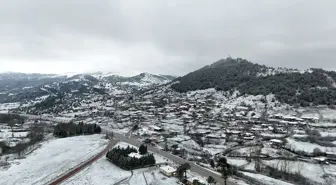 Balıkesir'de kar yağışı etkili oldu