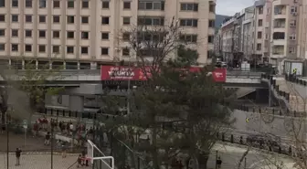 Balıkesir'de tadilattaki binada çıkan yangın söndürüldü