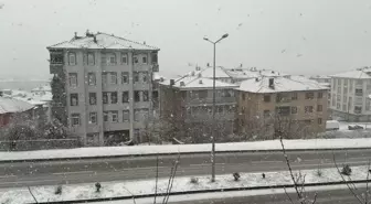 Bartın'da kar yağışı nedeniyle 16 köy yolu ulaşıma kapandı