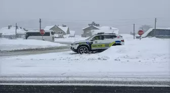 Bolu Dağı'nda kar yağışı nedeniyle ağır tonajlı araçların geçişine izin verilmiyor