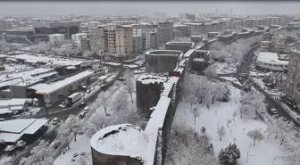 Diyarbakır'da kar yağışı