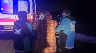 Doğum sancısı başlayan kadının imdadına karlı yolları aşan UMKE ekipleri yetişti