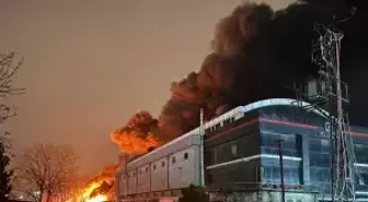 Esenyurt'ta kahve fabrikasında yangın çıktı