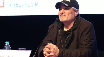 Eski milli futbolcu ve spor yazarı Gökmen Özdenak, hayatını kaybetti