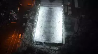 Halı saha aşkı engel tanımadı: Kar altında maç yaptılar