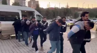 Hatay'da yeni yıl öncesi asayiş denetimi, hapis cezası ile aranan 52 şahıs yakalandı