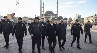 İstanbul İl Emniyet Müdürü Yıldız, yılbaşı için alınan önlemleri yerinde denetledi Açıklaması