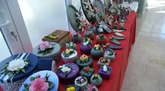 Kahramankazan ilçesinde kursiyerlerin ürünleri yılbaşı çarşısında sergilendi