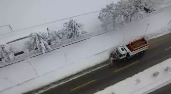 Malatya'da ekiplerin karla mücadele çalışması